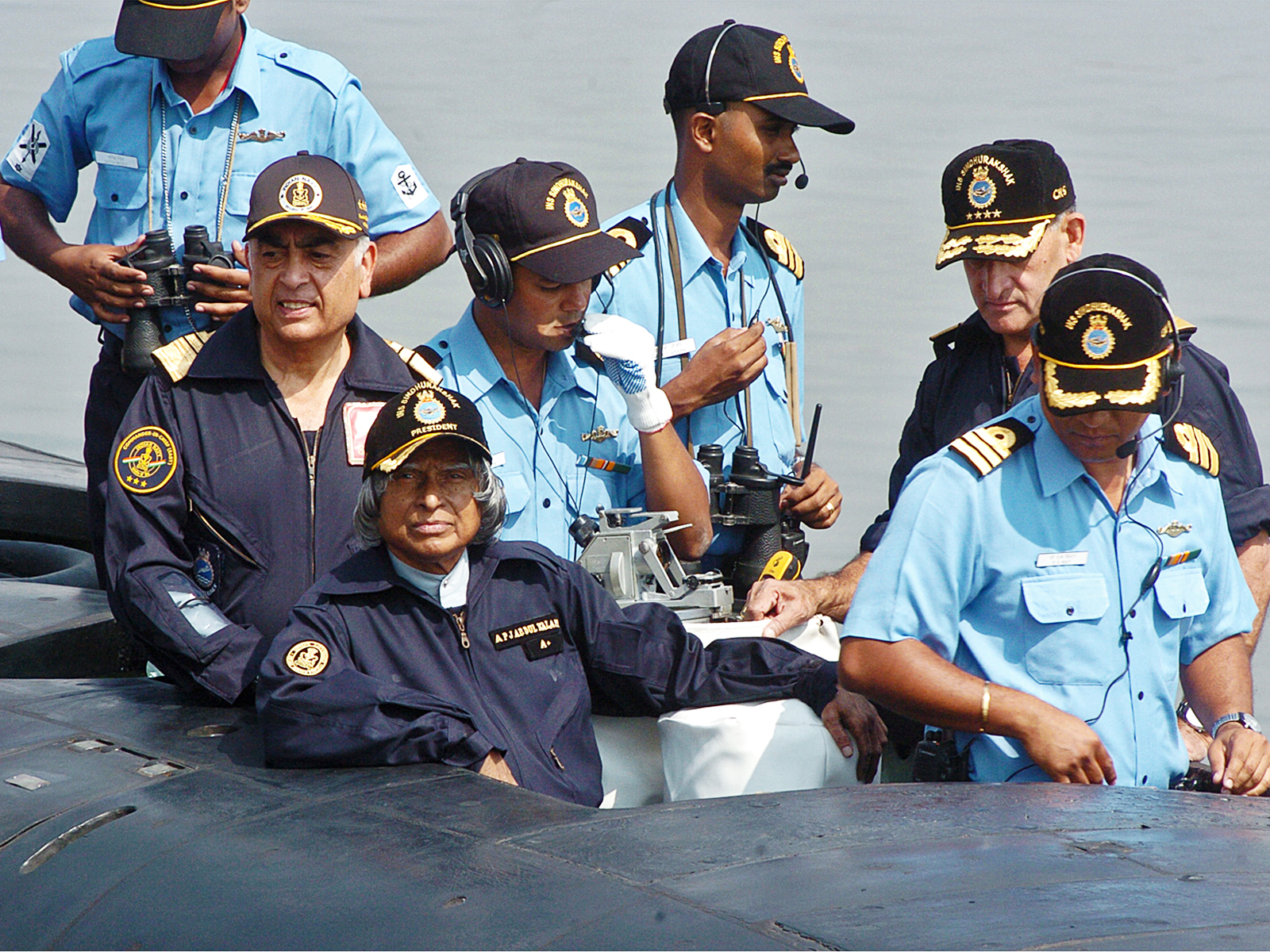 President_on-board_INS_Sindhurakshak