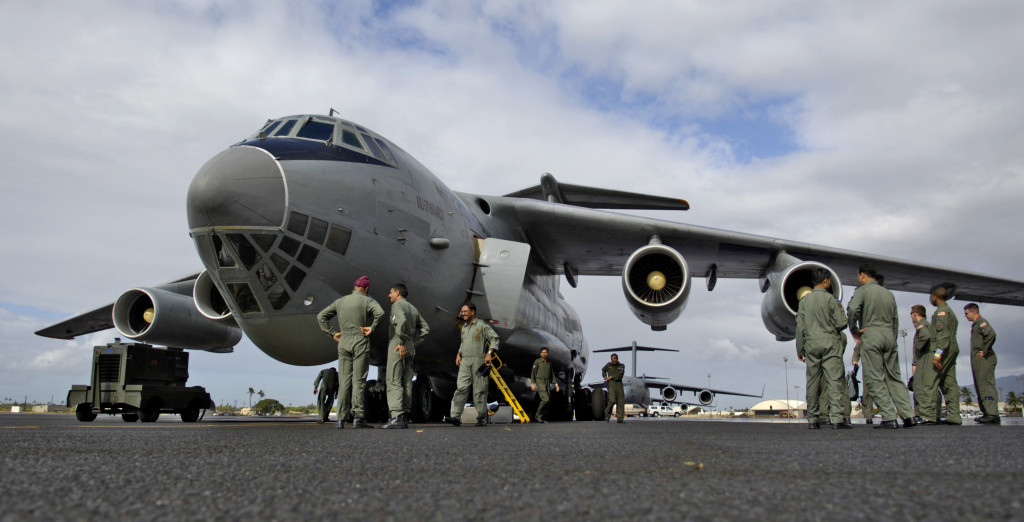 Ilyushin Il-76 (Candid)