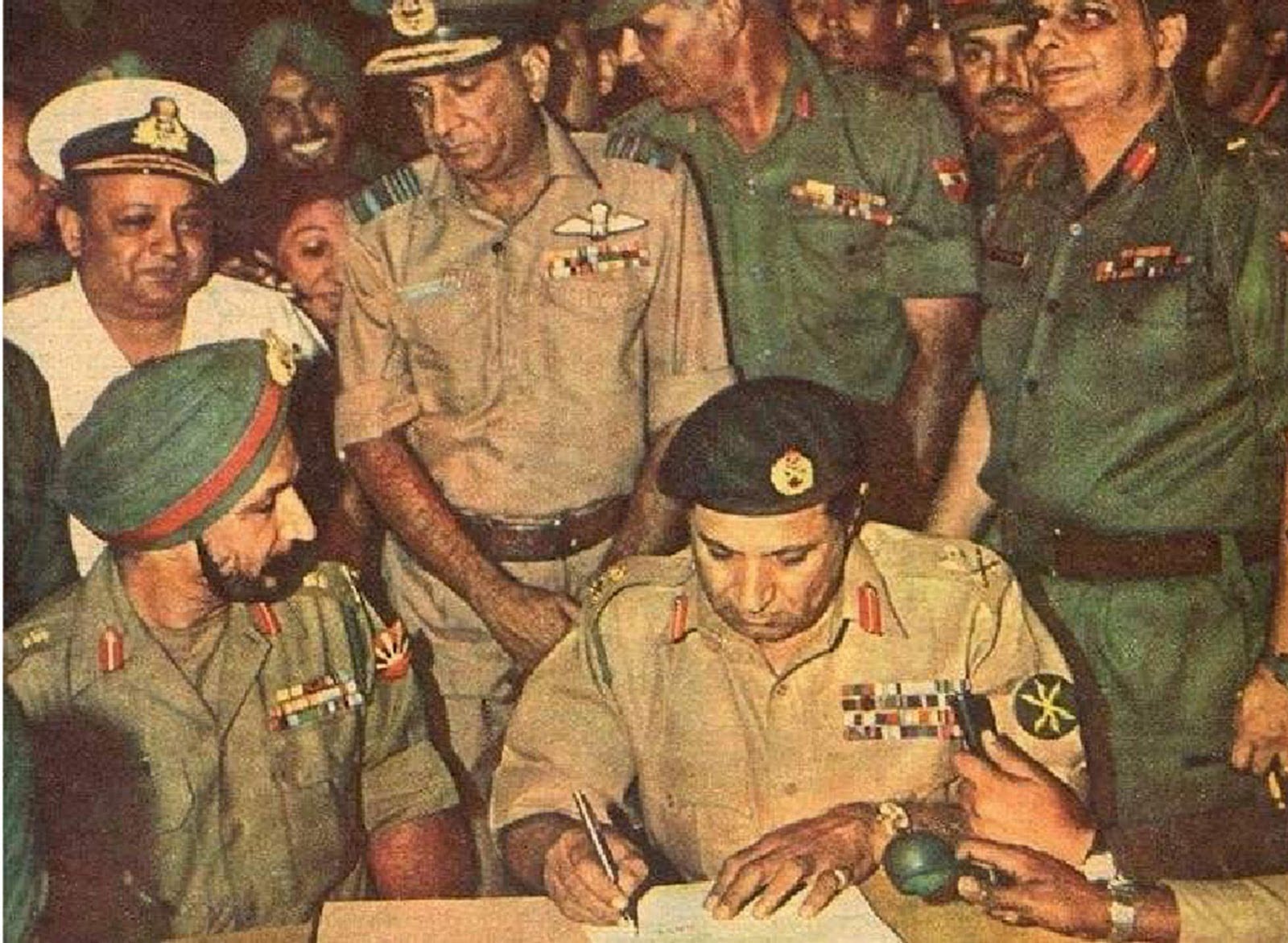 Pakistan Surrenders 1971
