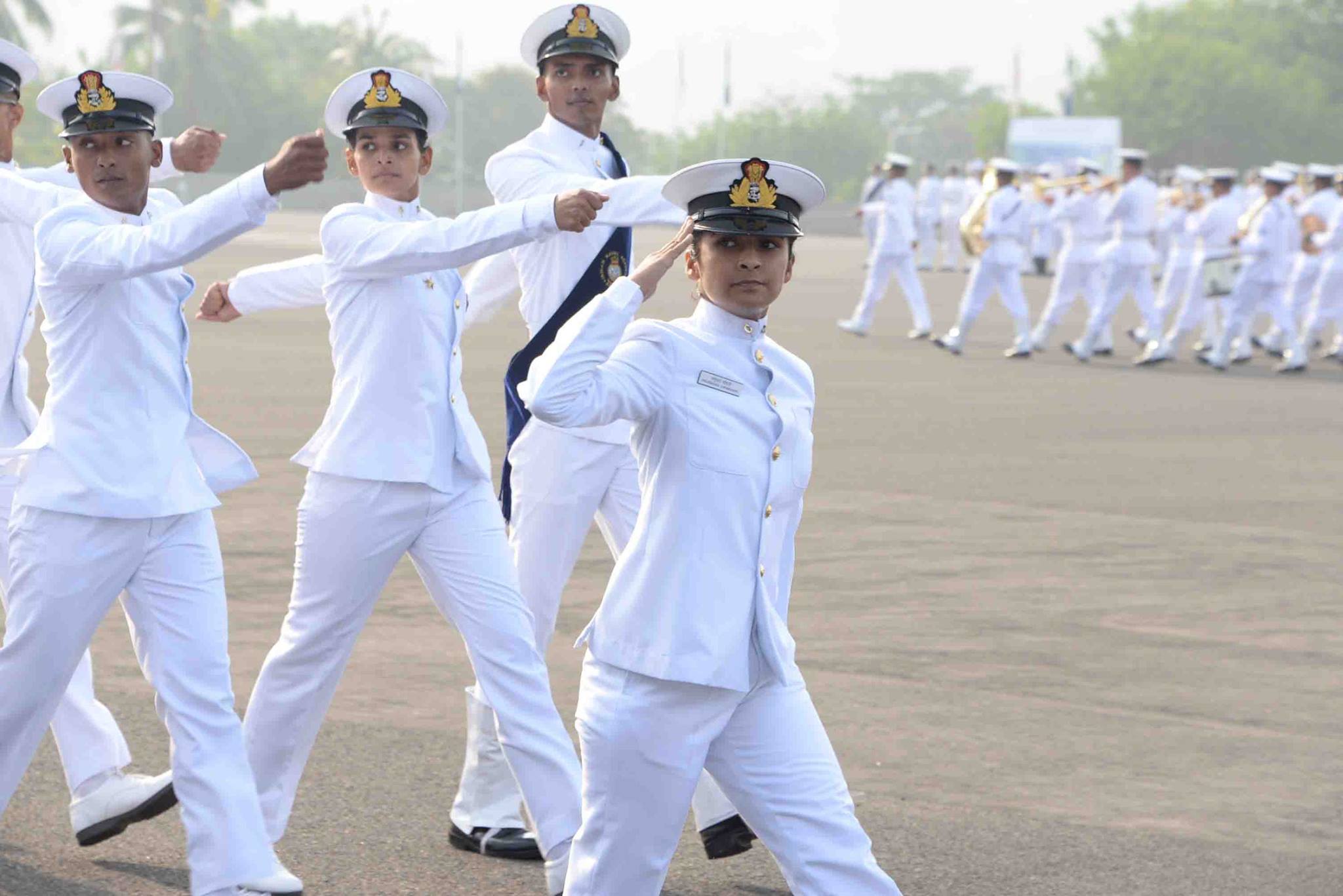 indian-navy-pop-2016-14