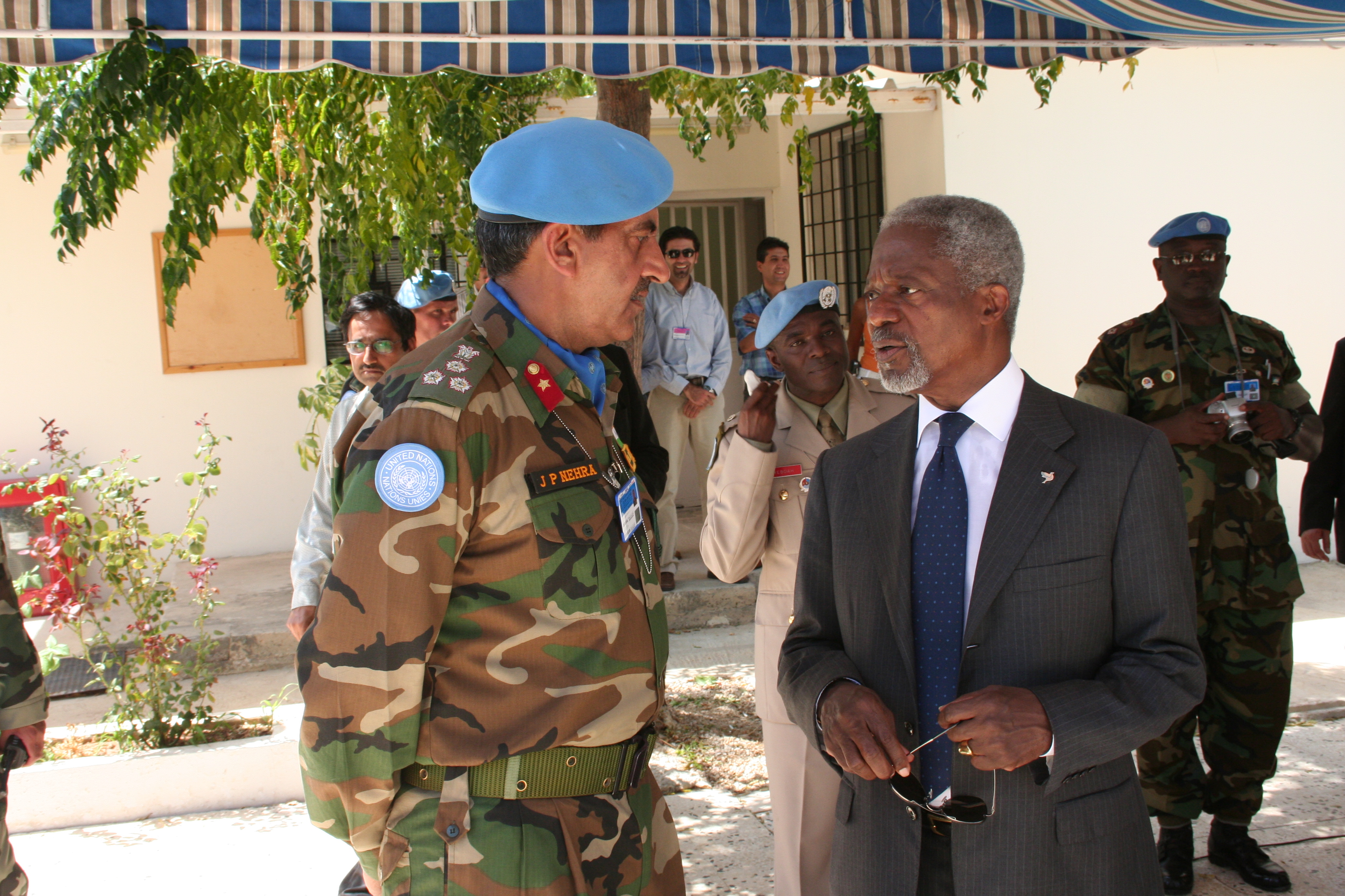 In Discussion with UN Secy Gen Mr Kofi Annan on the Latters visit to UNIFIL soon after the 2006 Israel Hezbollah Conflict 29 Aug 2006