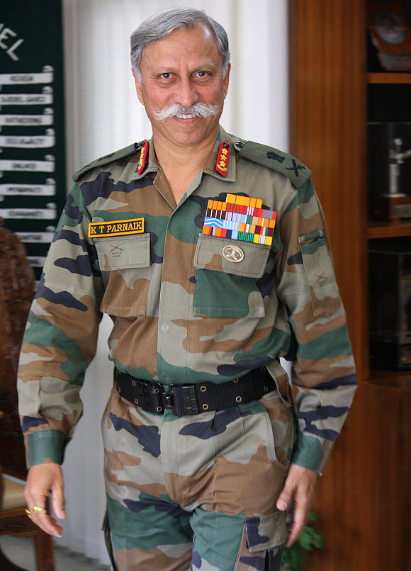 Indian Army Officer Dress Uniform As Unisex Army Ceremonial Dress At