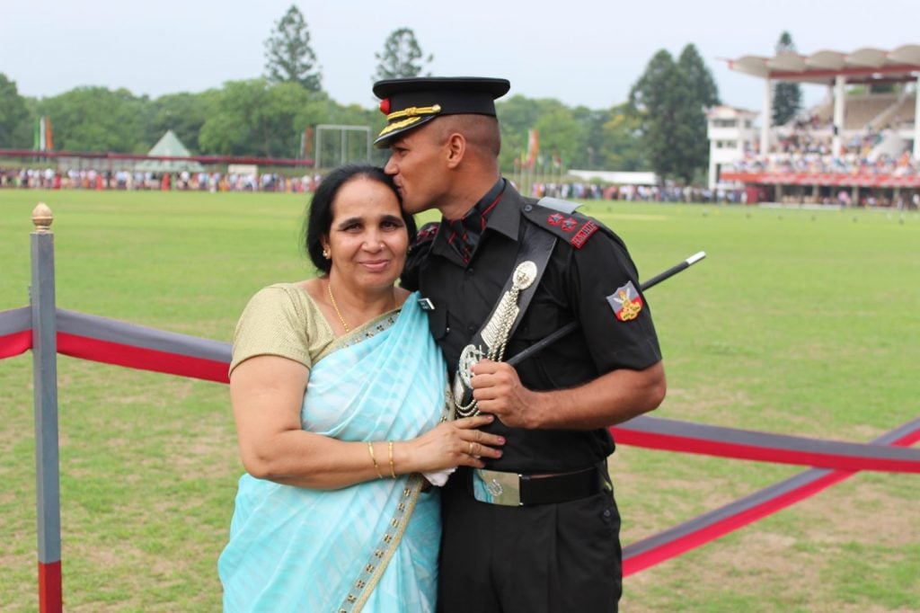 Lt. Hitesh Kumar with his mother