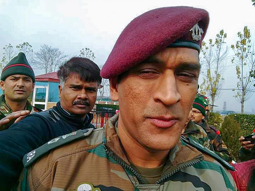 MS Dhoni Joins Indian Army Battalion in Kashmir