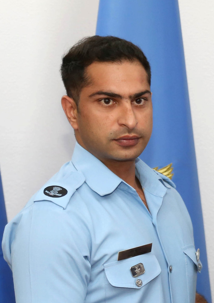 Duty of a Warrant Officer in Indian Air Force