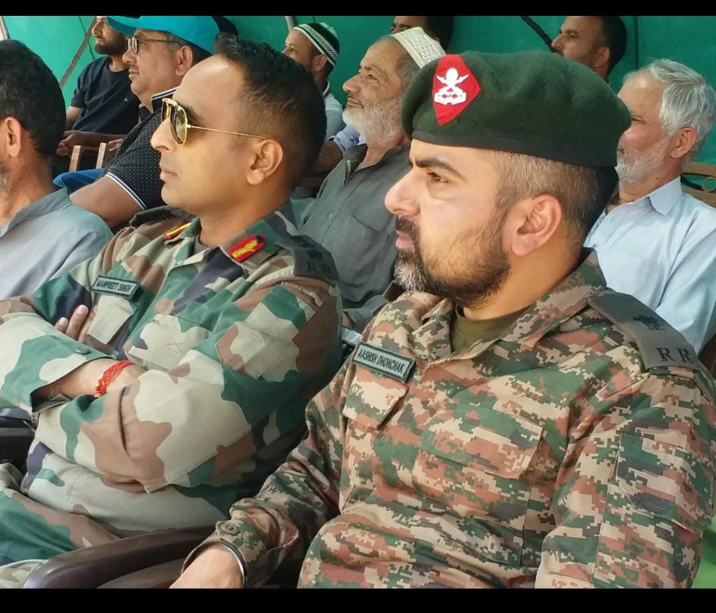 Colonel Manpreet Singh and Major Aashish Dhonchak