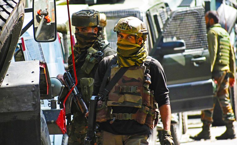 10 Badass Pictures of PARA SF Commandos in Action