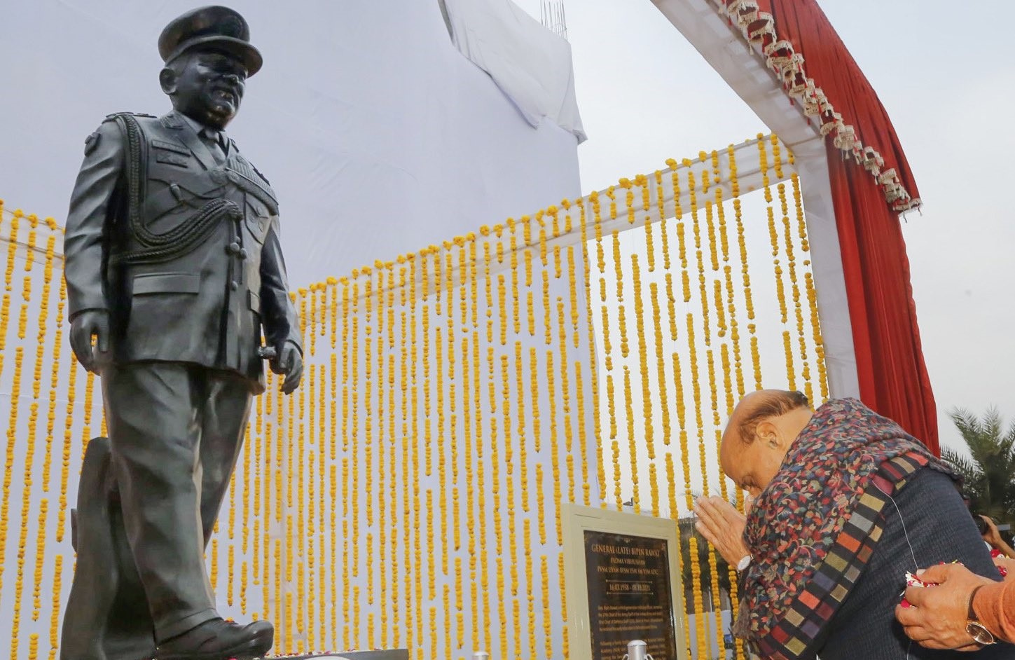 Bipin Rawat Statue new
