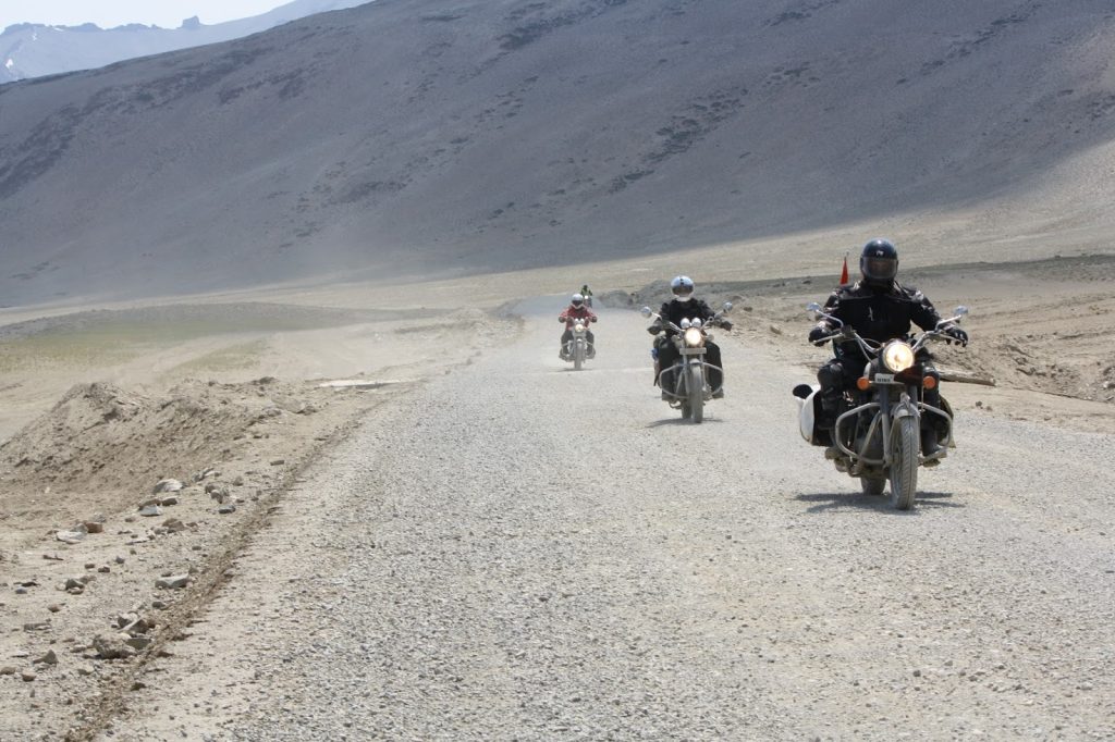 indian army road trip leh