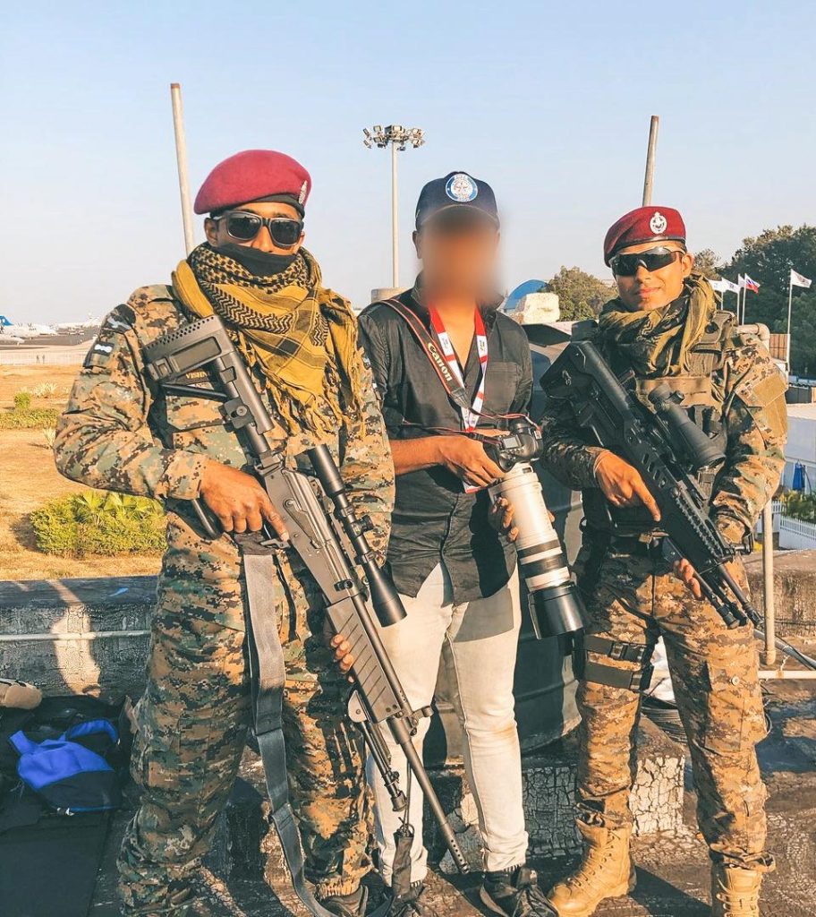 Indian soldiers with IWI Galatz and Tar 21 
