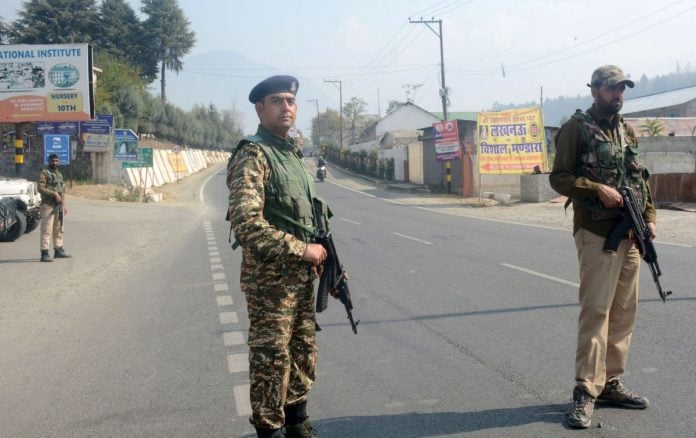 UP Labourer Shot by Terrorists in Tral, Kashmir: Third Attack in a Week Raises Alarm
