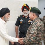 General Upendra Dwivedi Meets Param Vir Chakra Awardee Bana Singh at Army Hospital