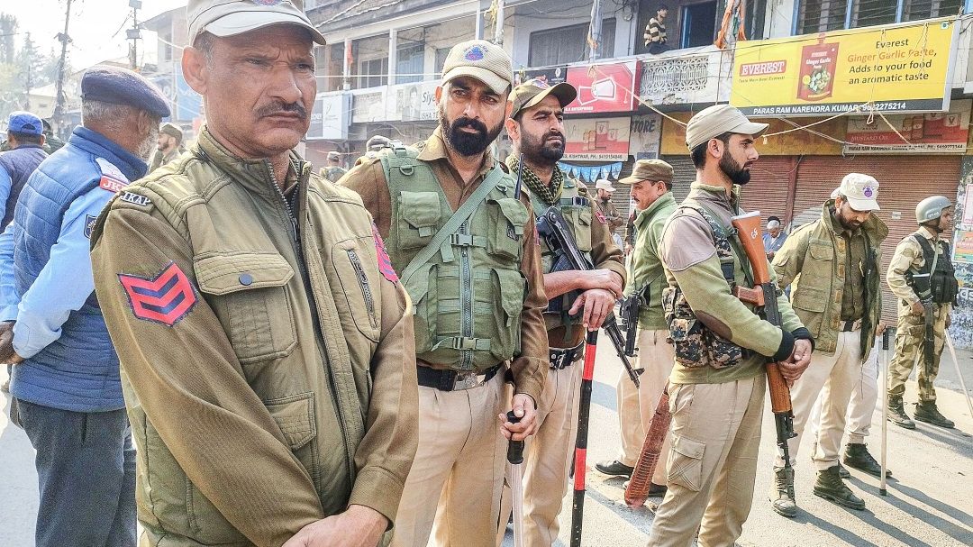 Security Forces Intensify Search Operation in Kishtwar After Army Officer's Death in Gunfight with Terrorists