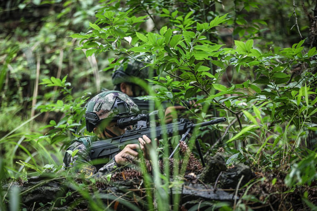 Chinese Scientists Develop Groundbreaking Camouflage Technology for Military Use