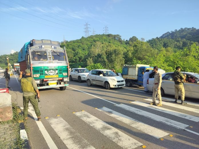 Defence Ministry Denies Harassment of Civilians on Srinagar-Jammu National Highway Amid MP's Claims