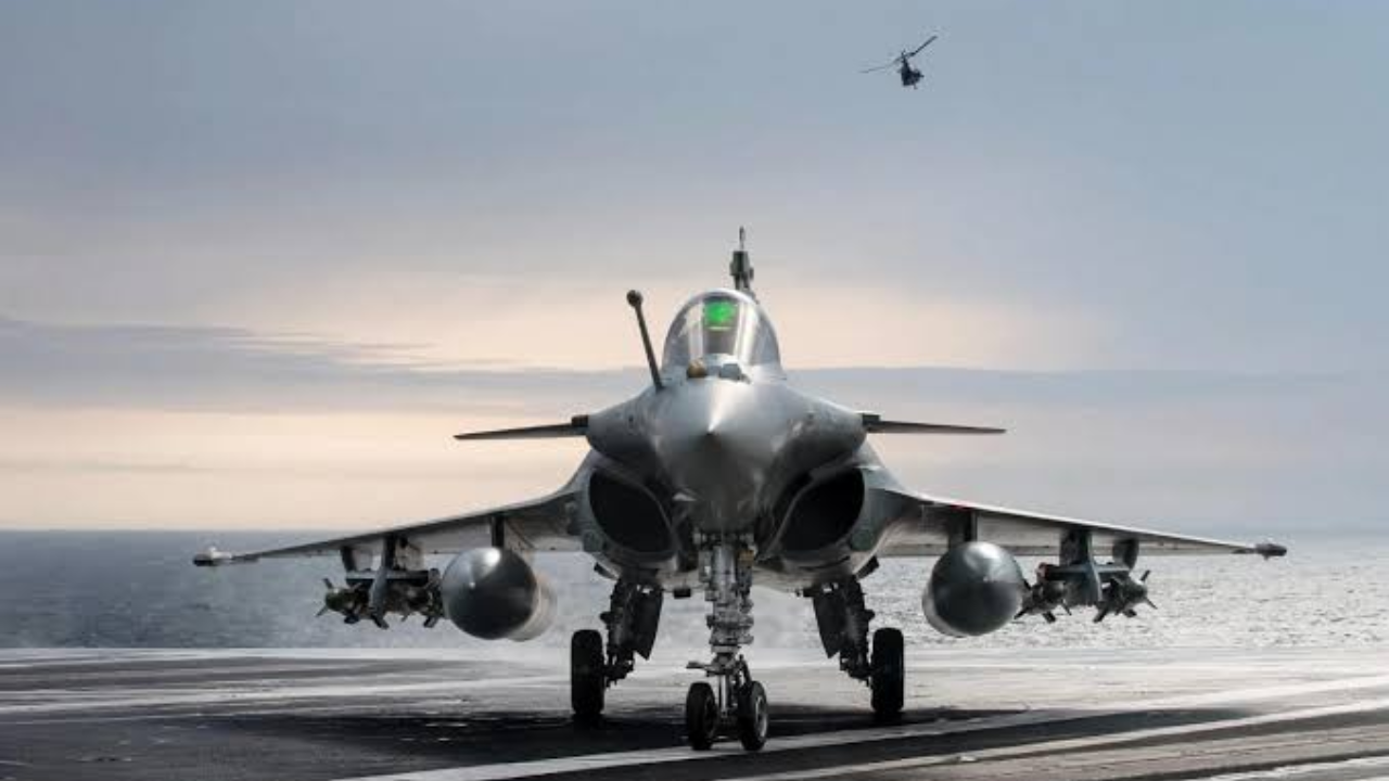India to Sign Multi-Billion Dollar Defence Deals for Scorpene Submarines and Rafale Jets for INS Vikrant, Says Navy Chief