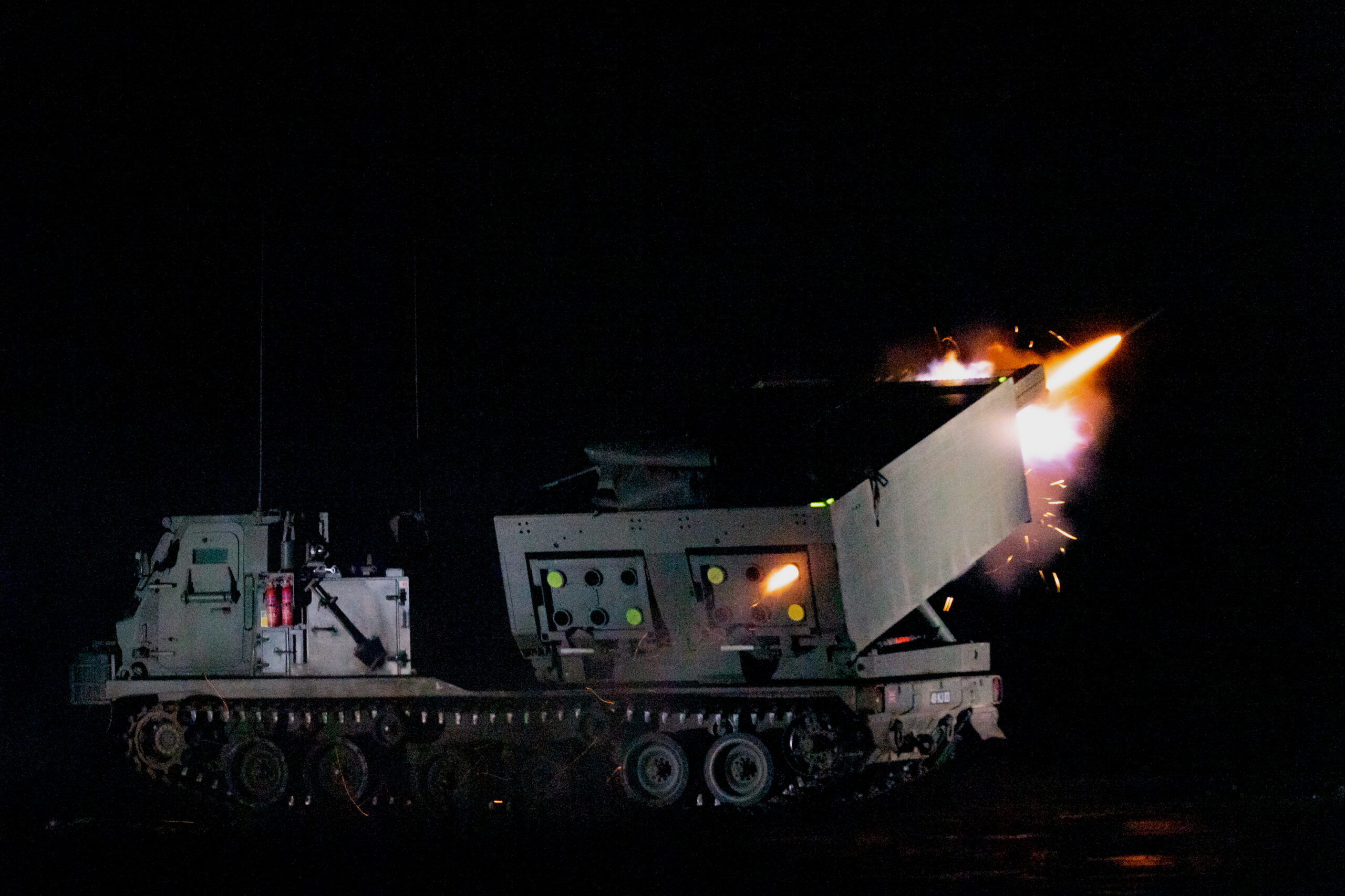 NATO Contracts ISTEC Services for Smoke Discharger Systems for British Army's MLRS