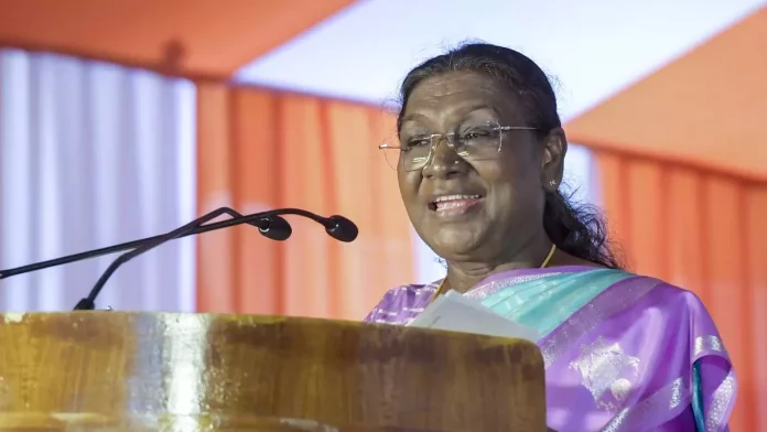 President Murmu Celebrates Indian Navy's Push for Self-Reliance and Maritime Security on Navy Day