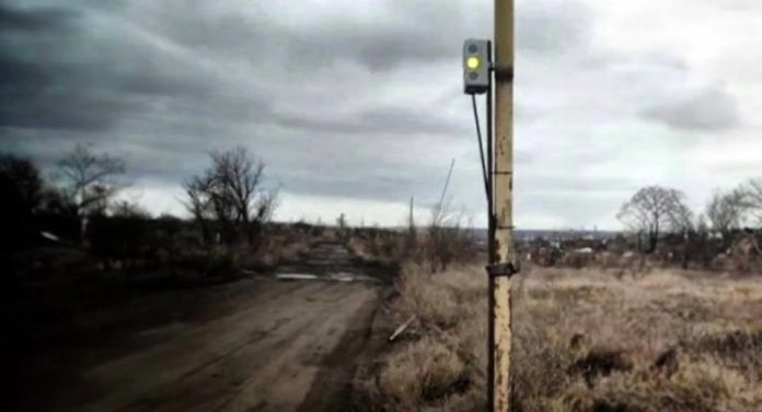 Russia Implements Unconventional Traffic Light System to Warn of Incoming Drone Threats
