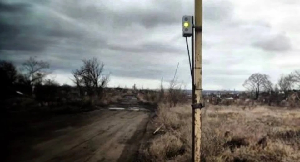 Russia Implements Unconventional Traffic Light System to Warn of Incoming Drone Threats
