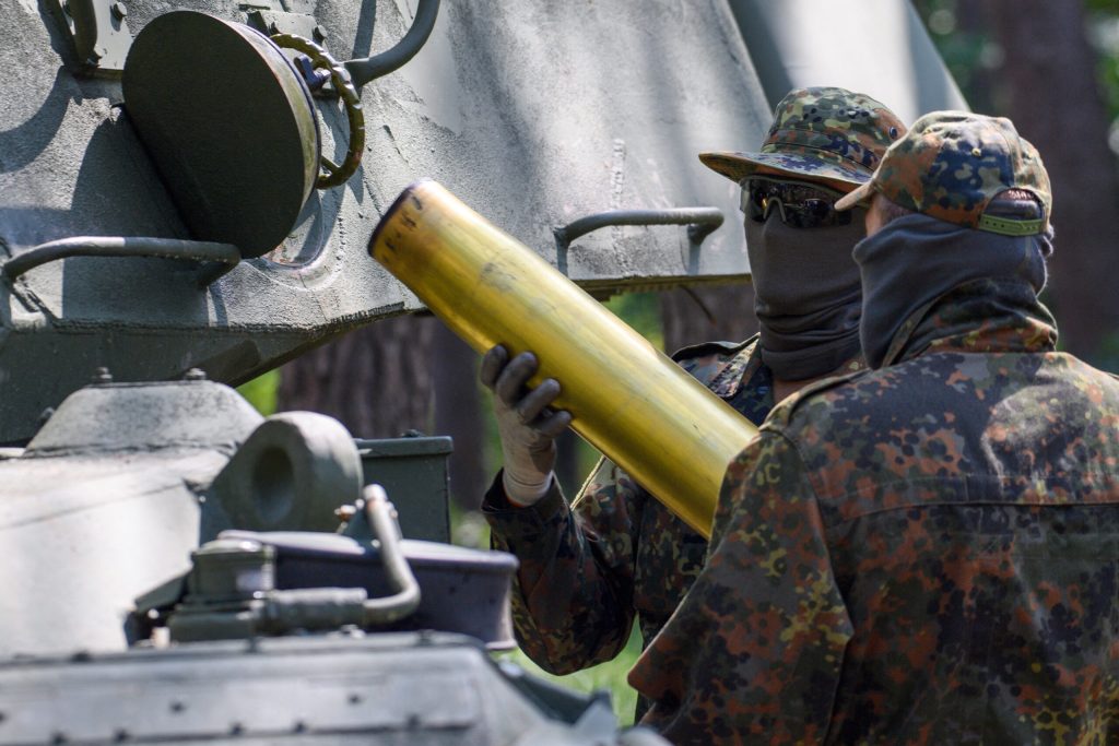 US Announces $725 Million Military Aid Package for Ukraine Amid ...