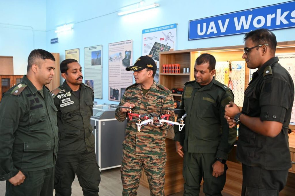 Sri Lanka Army Officers Complete Mechanised Infantry Course at Ahilyanagar
