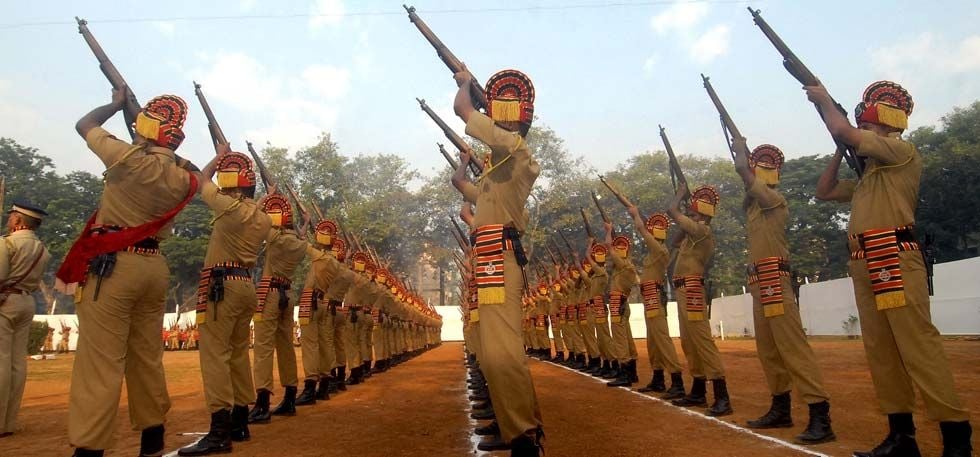 21 Guns Salute by Police Personnel