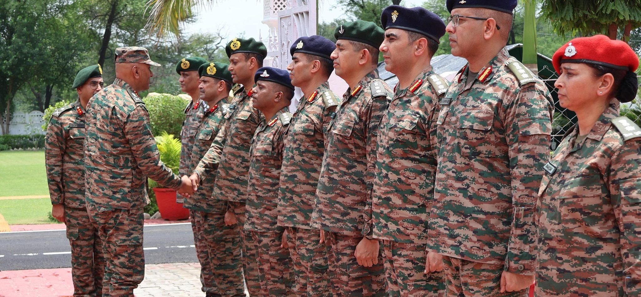 Lt Gen Sharma with Other Officers e1751097209708