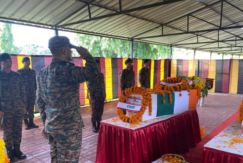 Indian Army Pays Final Tribute to Sikkim Landslide Martyrs at Bengdubi ...