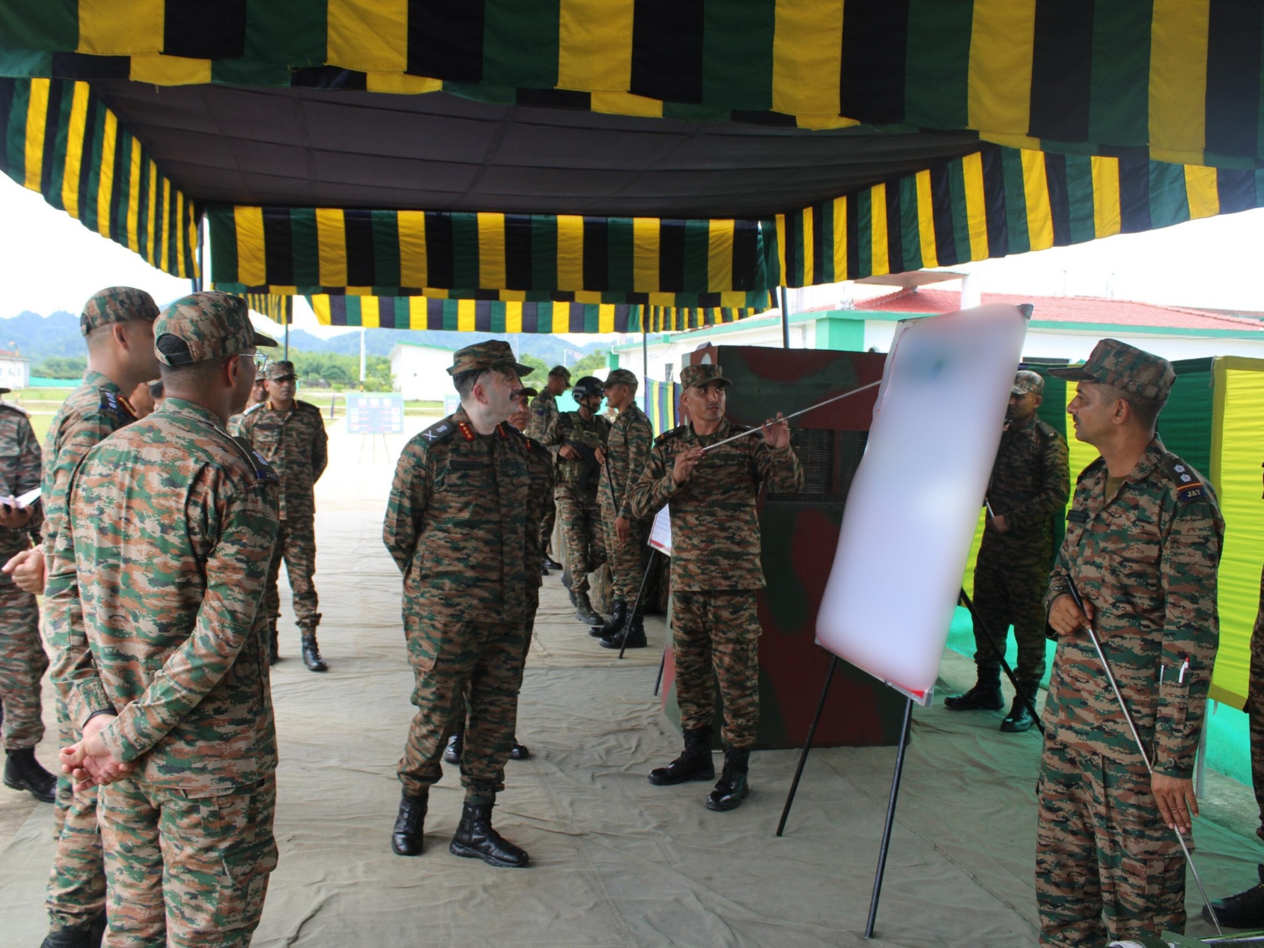 Lt Gen Pendharkar scaled