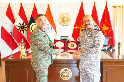 Air Marshal George Thomas and Lt Gen Pushpendra Singh