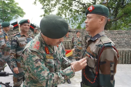 Lt Gen Vikas Lakhera Commending 1