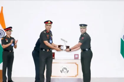 Officer Giving Award 4